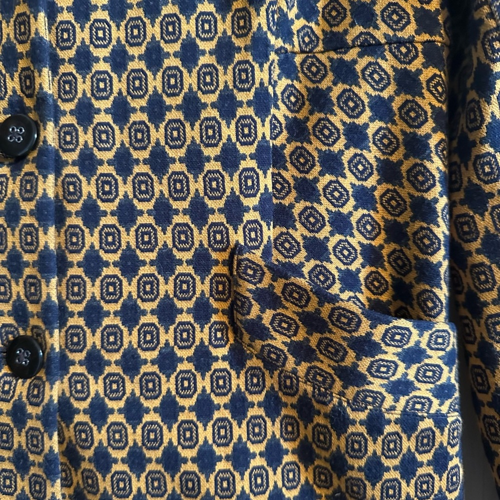 Cabi Blazer - Picture 2 of 4